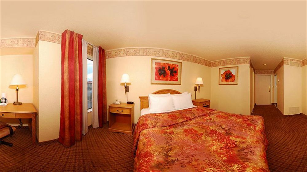 Pan American Inn And Suites Альбукерке Экстерьер фото